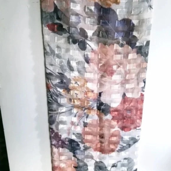 Sheer Double Layer Scarf Metallic Accents - Picture 5 of 7